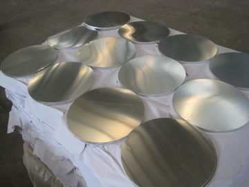 China AA1050 1060 forma de 3003 gruesos disco DC del aluminio de 0.3m m a de 2.0m m anodizó el molino de disco del metal acabado para los potes proveedor