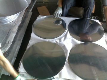 China Embutición profunda 1100 de la placa de aluminio redonda de aluminio revestida de los productos de la aleación de O proveedor