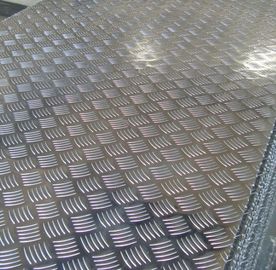 China Placa de piso de aluminio del rollo 2m m densamente, hoja de aluminio de Embosssed de la placa de la pisada proveedor