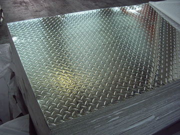 China Para no la placa de aluminio de la pisada del resbalón que suela la plataforma de madera de 1220mmx2440m m proveedor